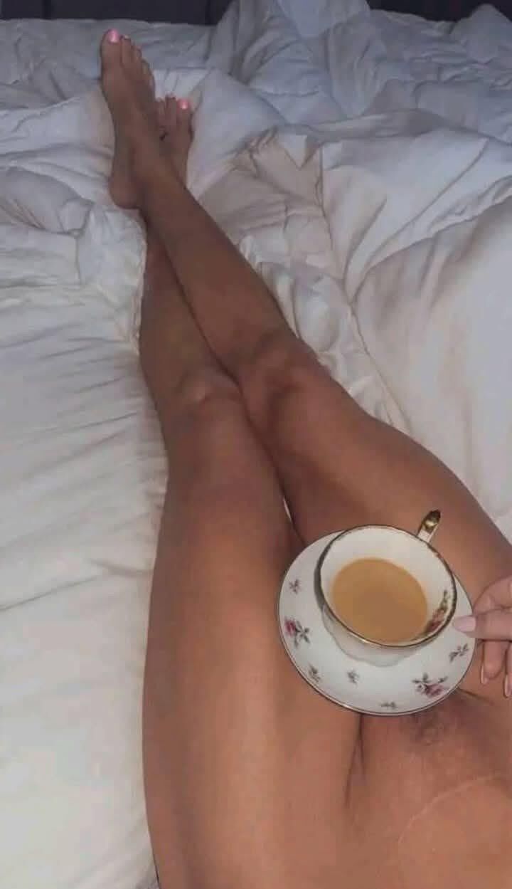 私の舌を激しくする写真