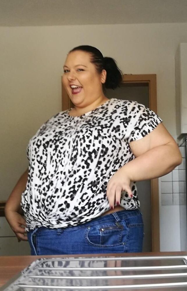 アマチュアドイツのBBWメラニー