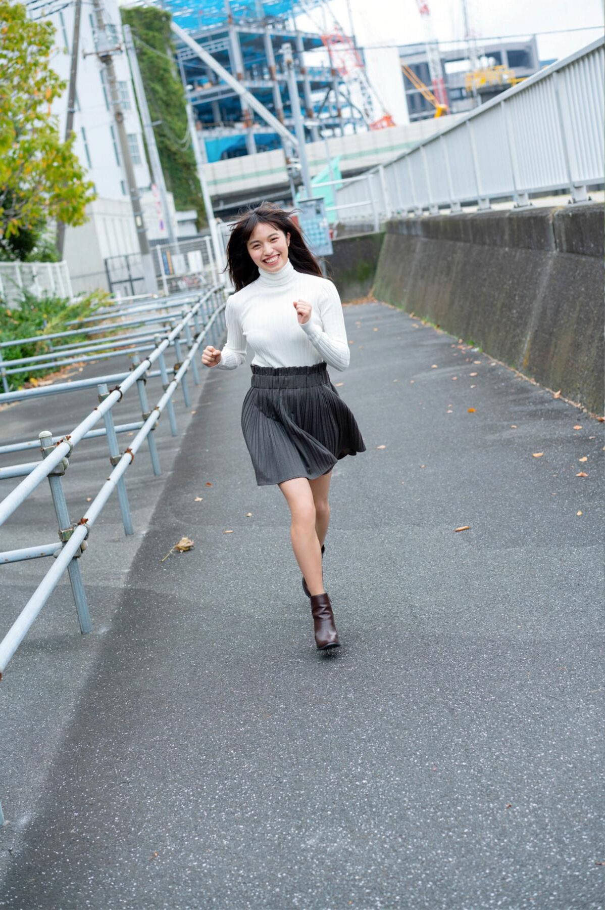 ムラシマ宮は歌い、踊り、私を愛しています