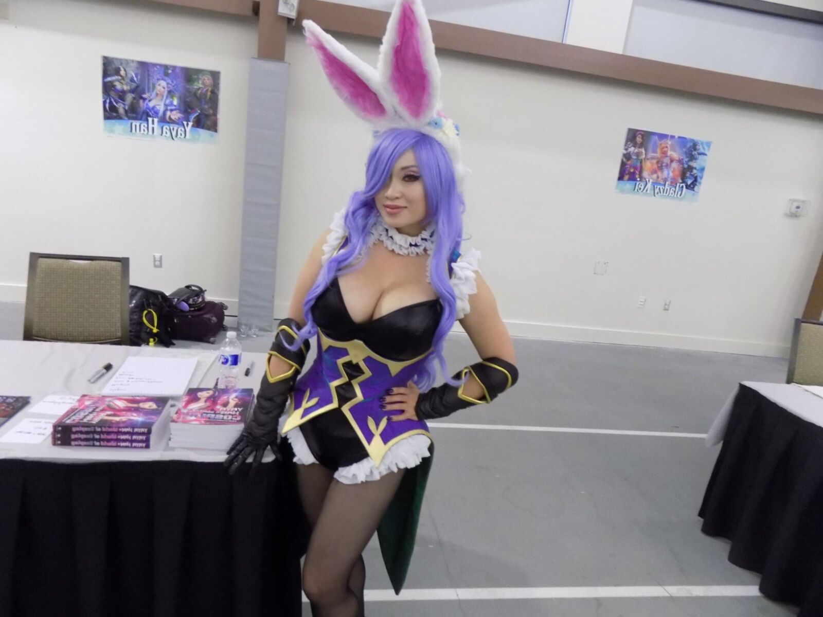 Costumes (Bunny Girls de Páscoa)
