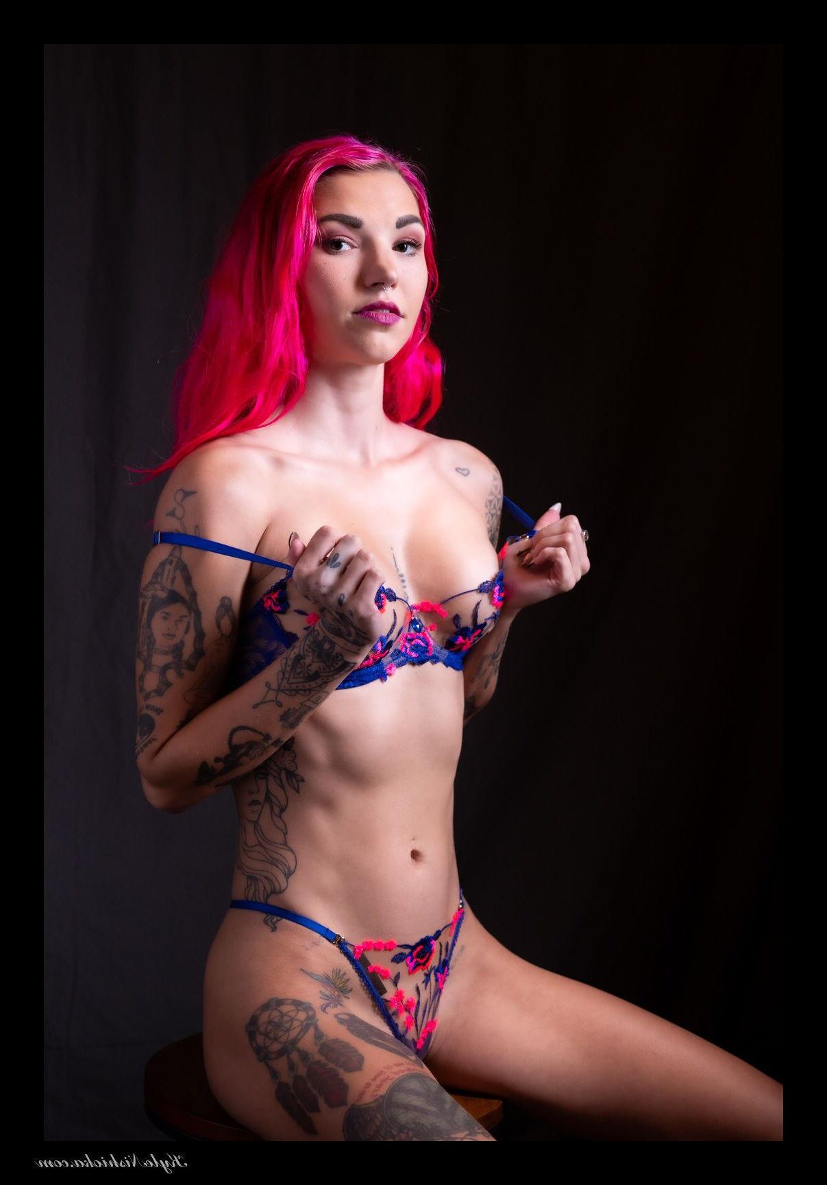 .... ,,, ...... süßer Teen Maddy