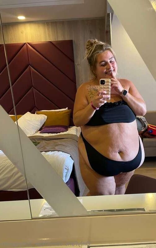 AA Ssbellyqueeen