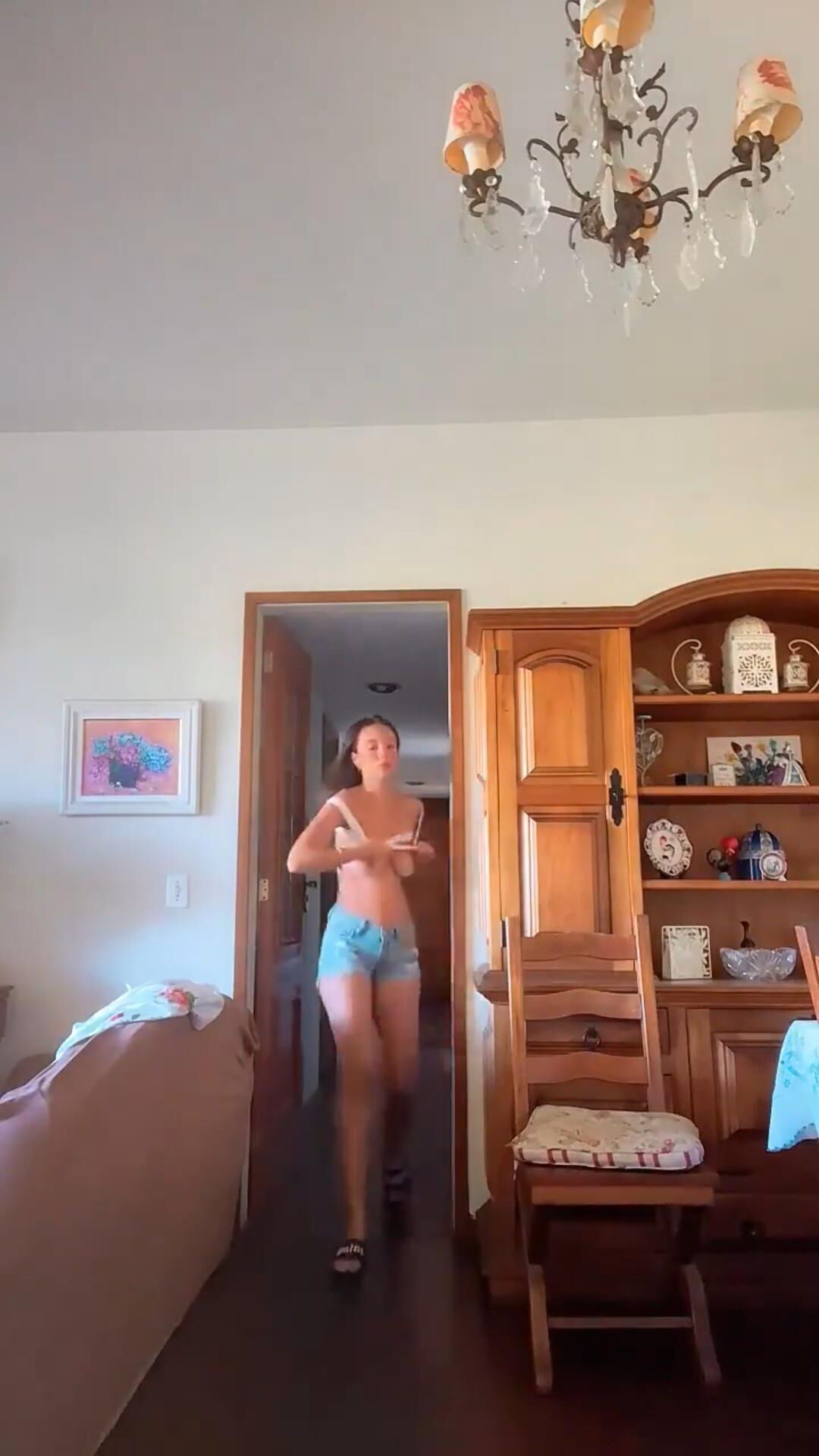 Elle a oublié que son appareil photo était sur