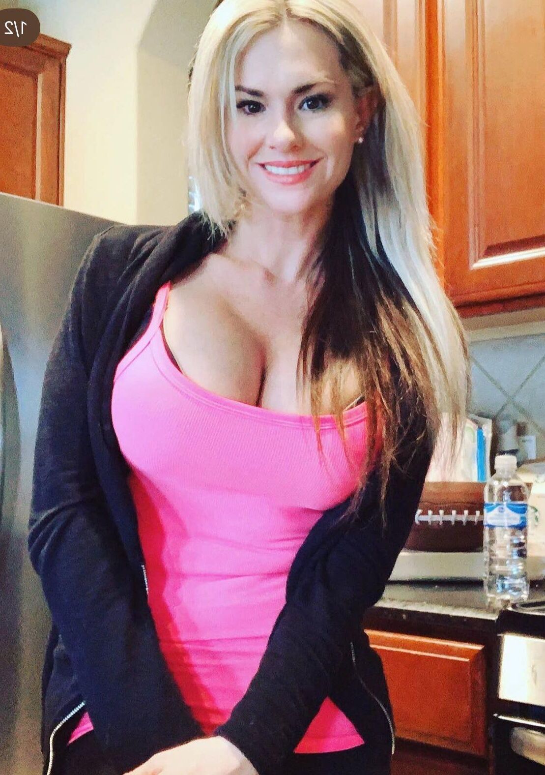 Bimbo Milf Mama