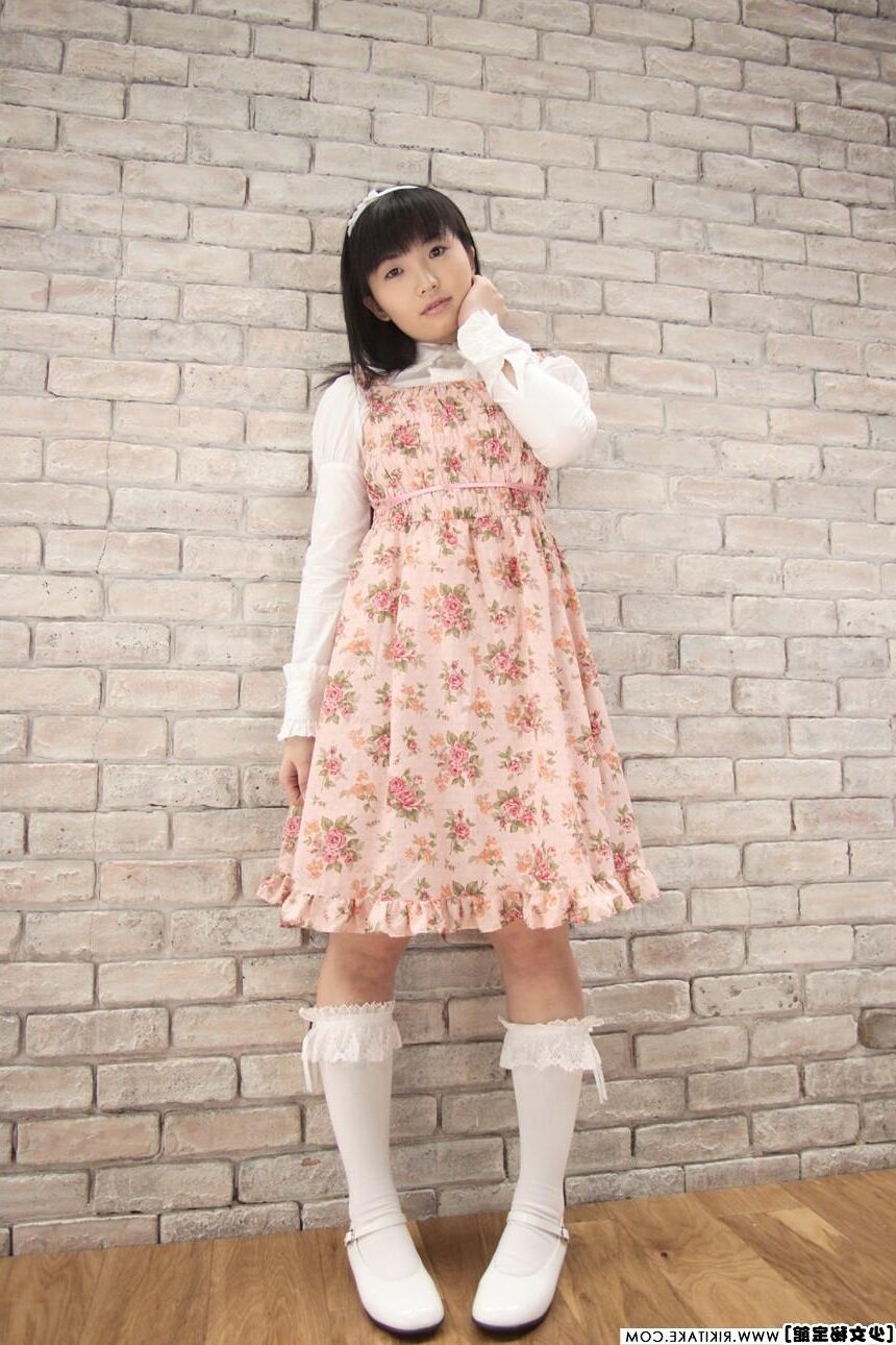 Japanisches Nacktmodell Mika Hanai