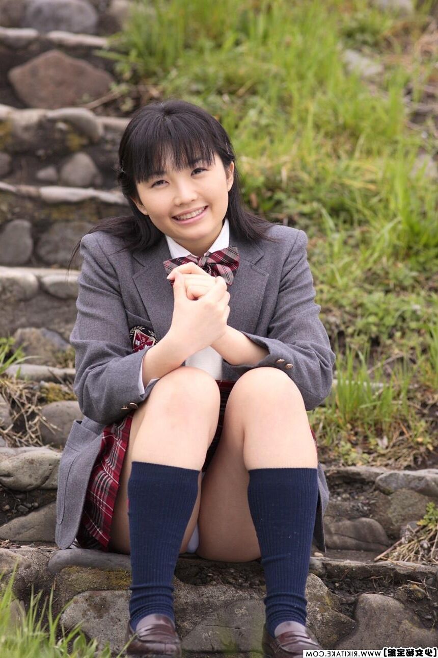 Japanisches Nacktmodell Mika Hanai
