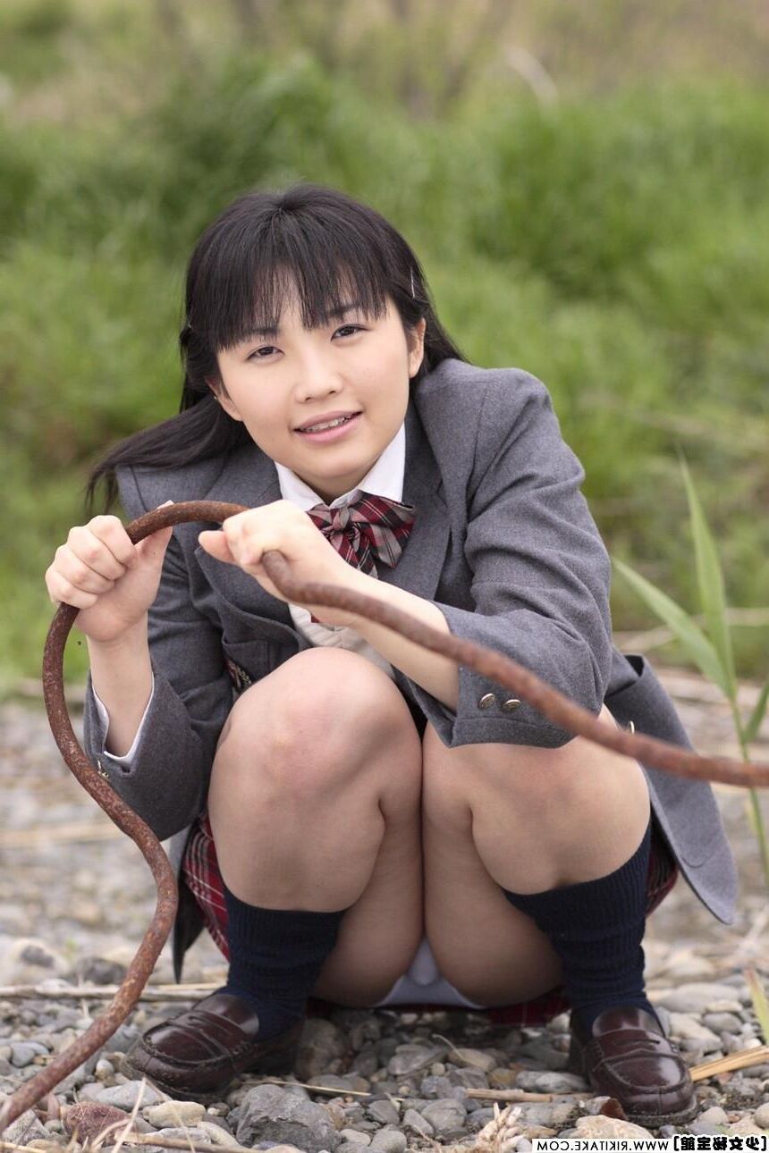 Japanisches Nacktmodell Mika Hanai