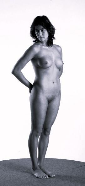 Nude MILF B/W