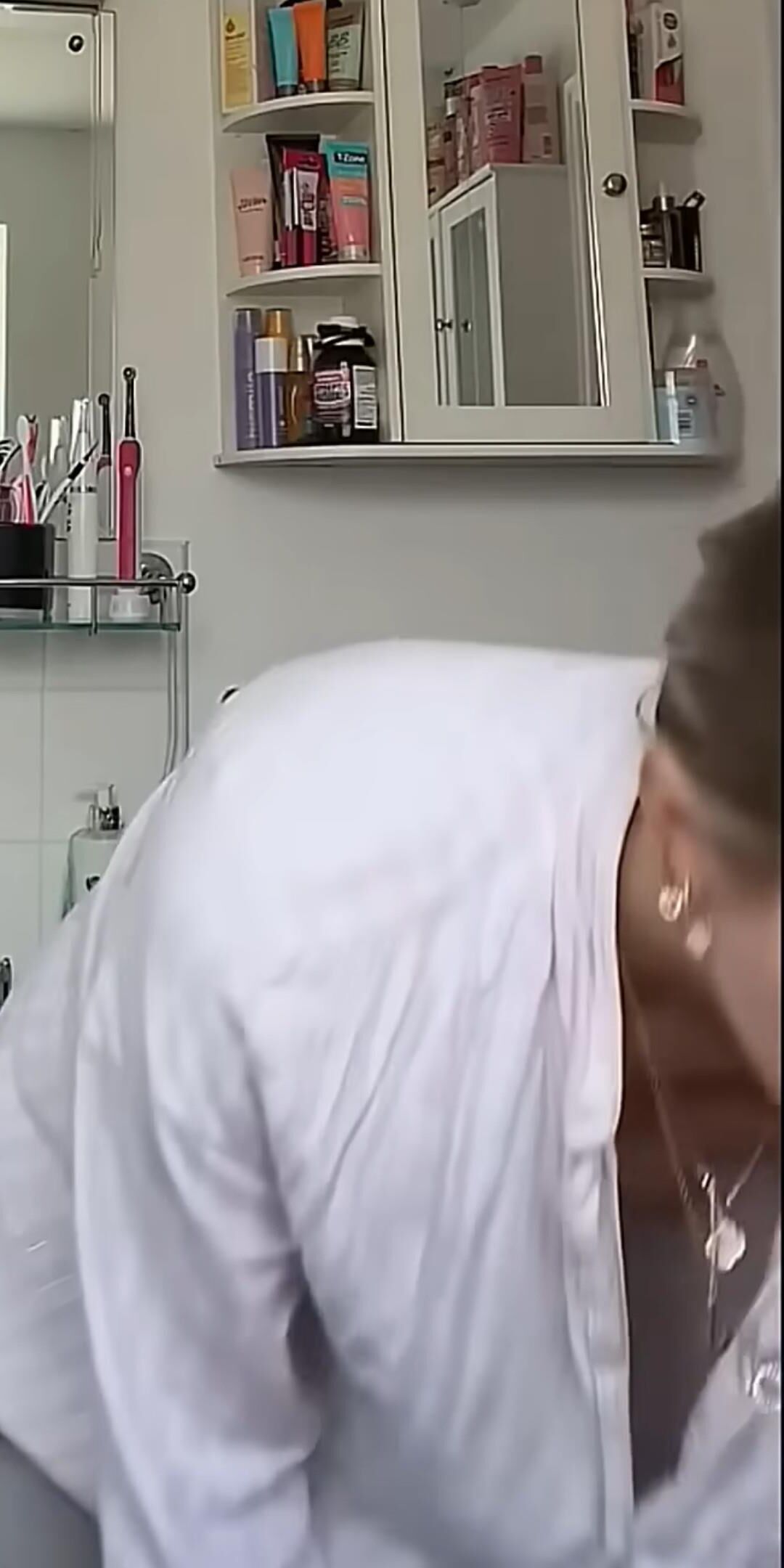 Даунза на YouTube