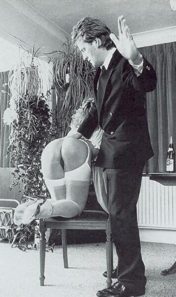 Retro -Spanking Februs und Fessee Quenching