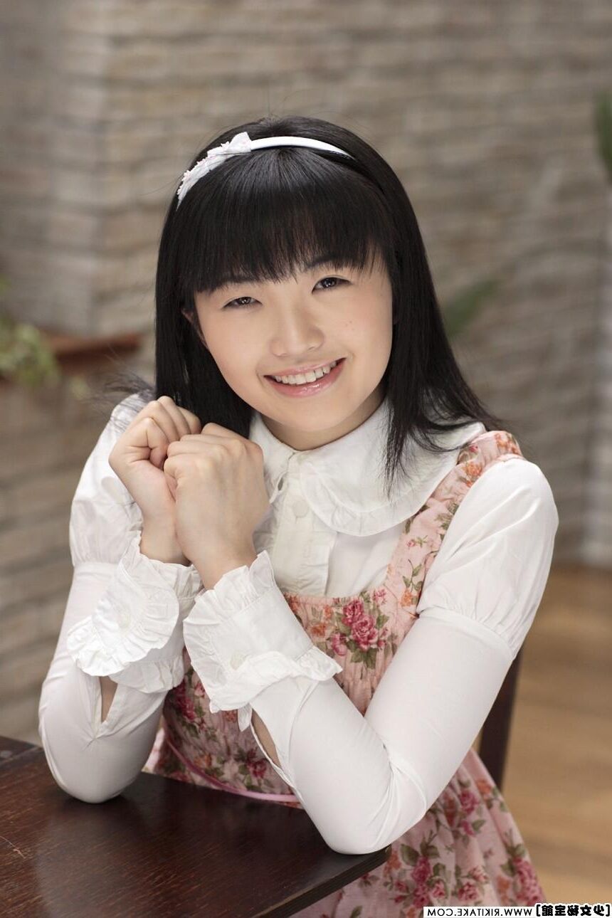 Japanisches Nacktmodell Mika Hanai