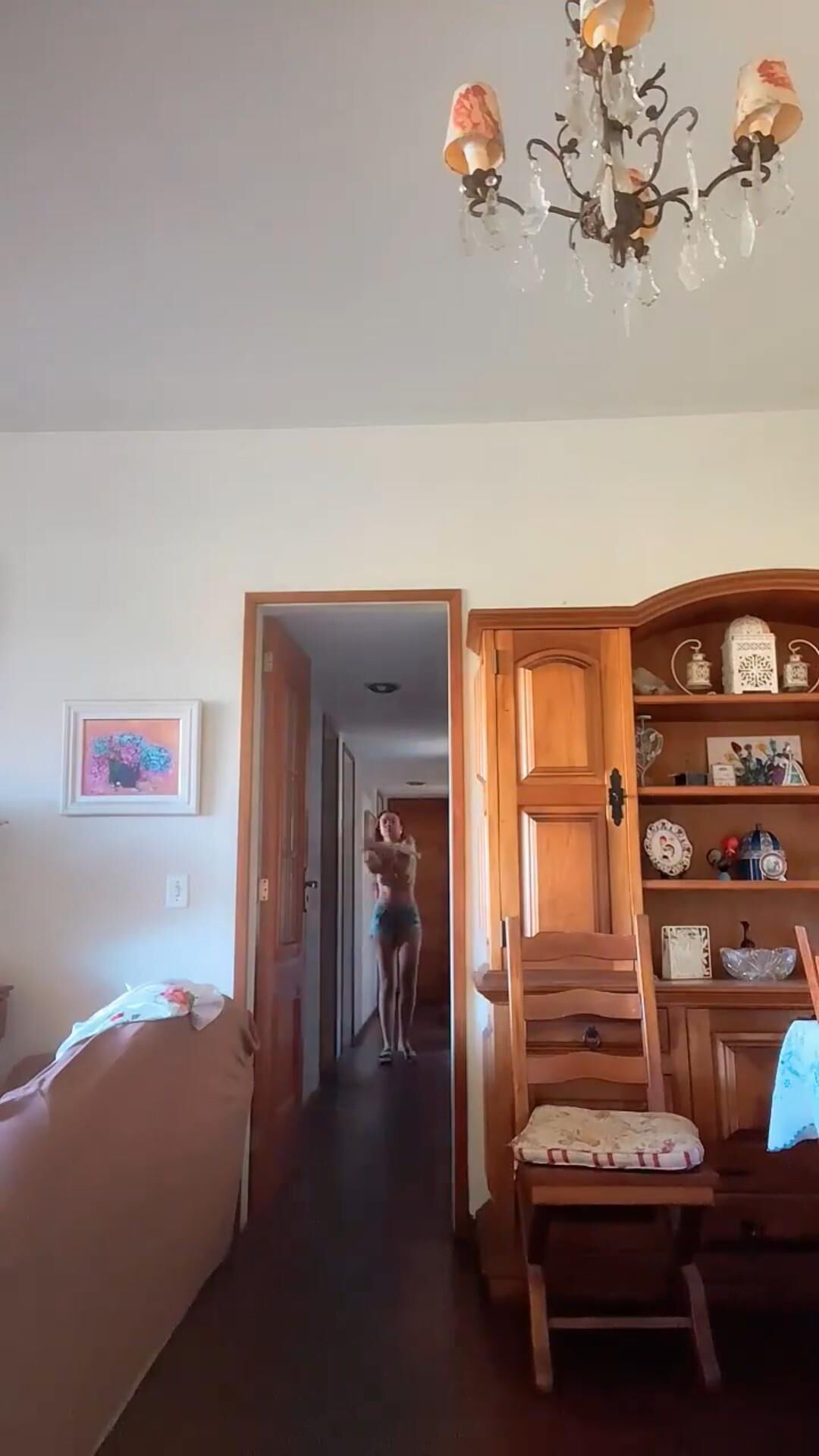 Elle a oublié que son appareil photo était sur