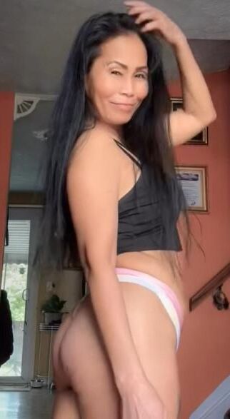 Pinay Milf Elma