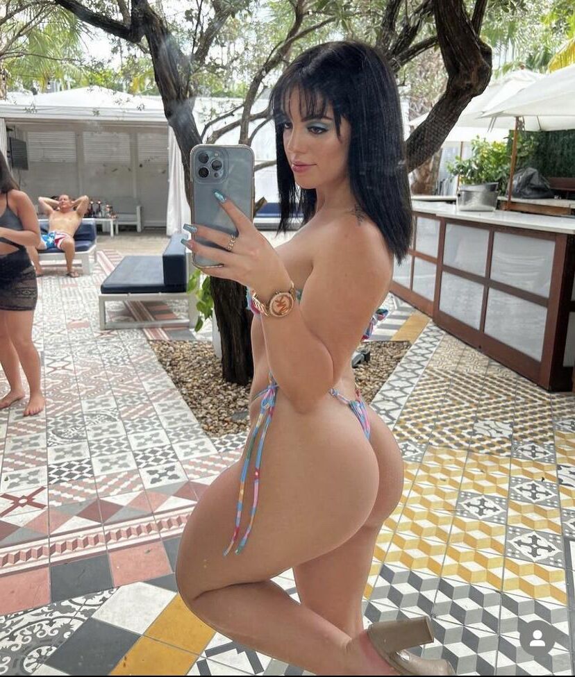 bunda de roupas de banho
