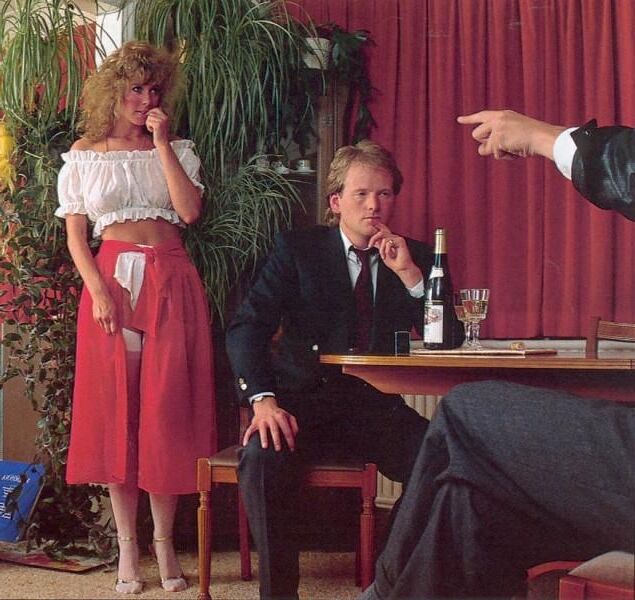 Retro -Spanking Februs und Fessee Quenching