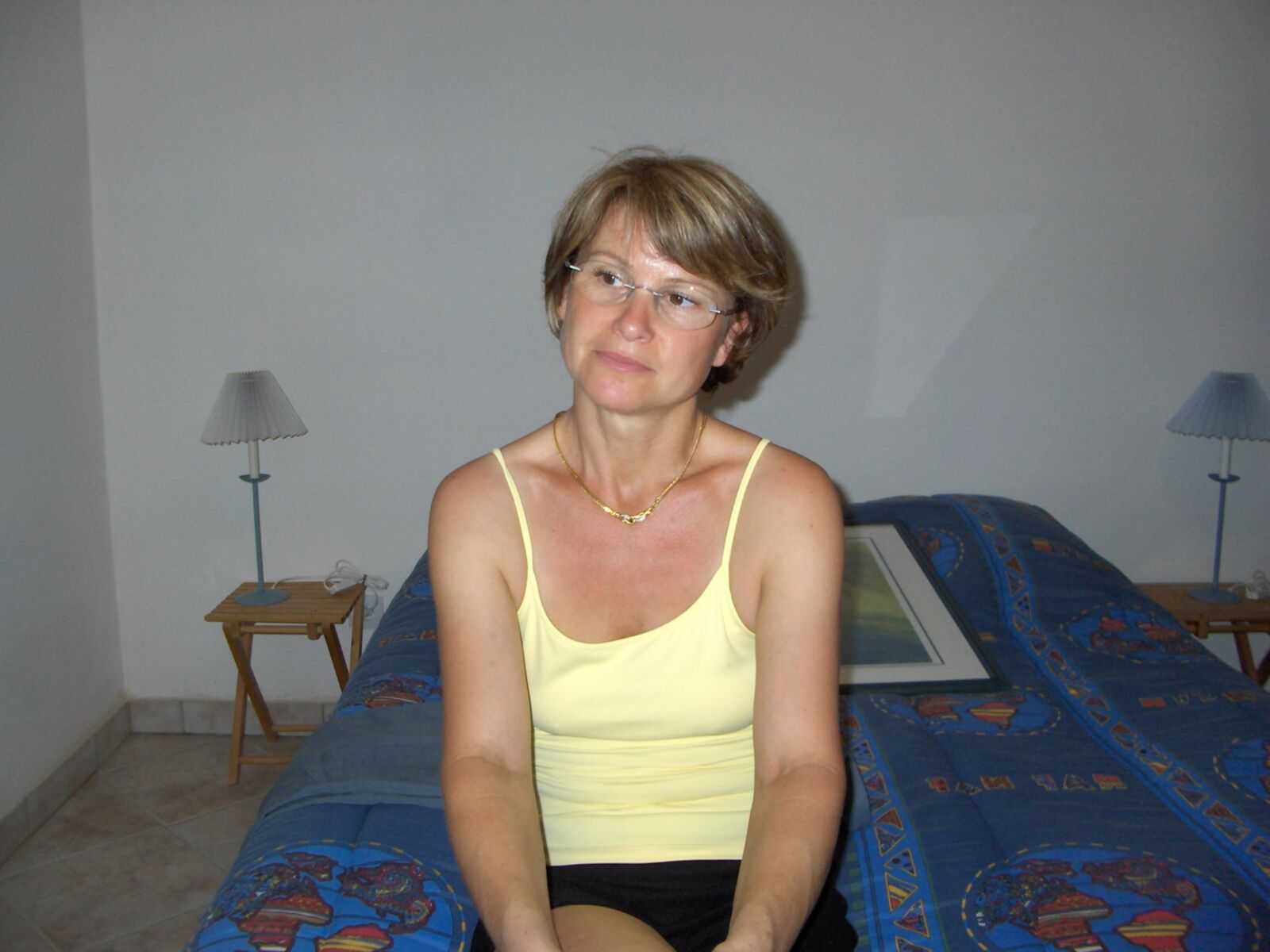 Trois milfs salopes dans ce mélange.