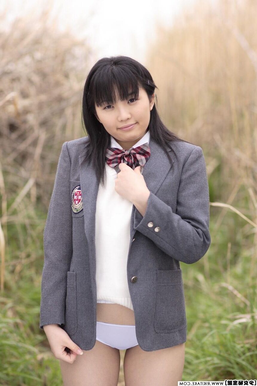 Japanisches Nacktmodell Mika Hanai