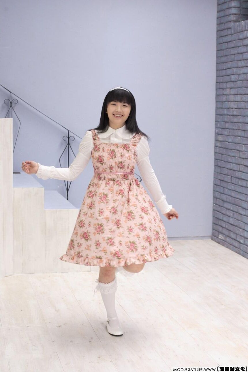 Japanisches Nacktmodell Mika Hanai