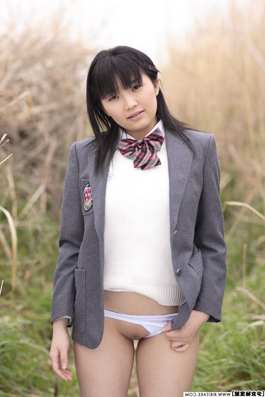 Japanisches Nacktmodell Mika Hanai