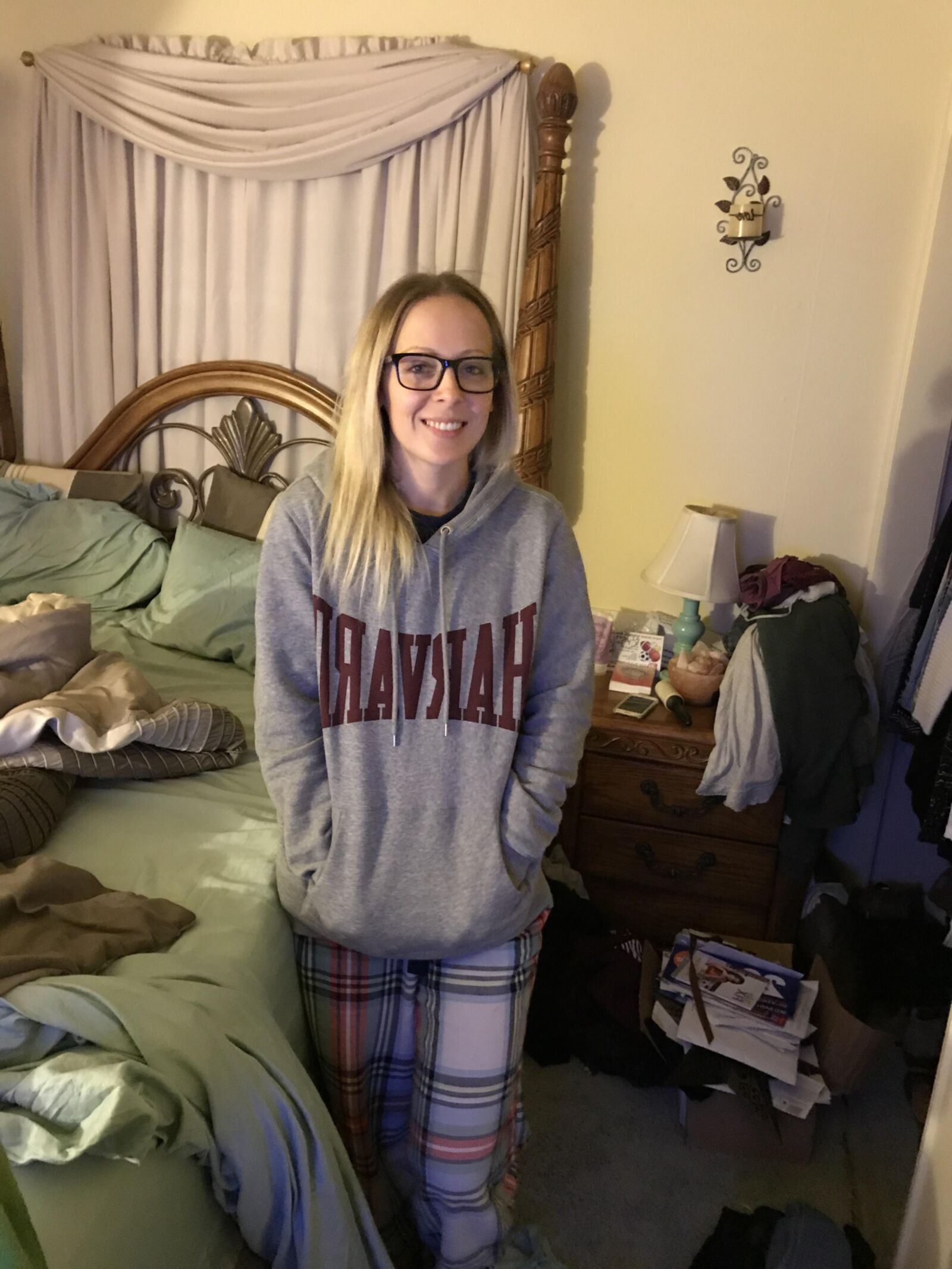 Blonde Studentin