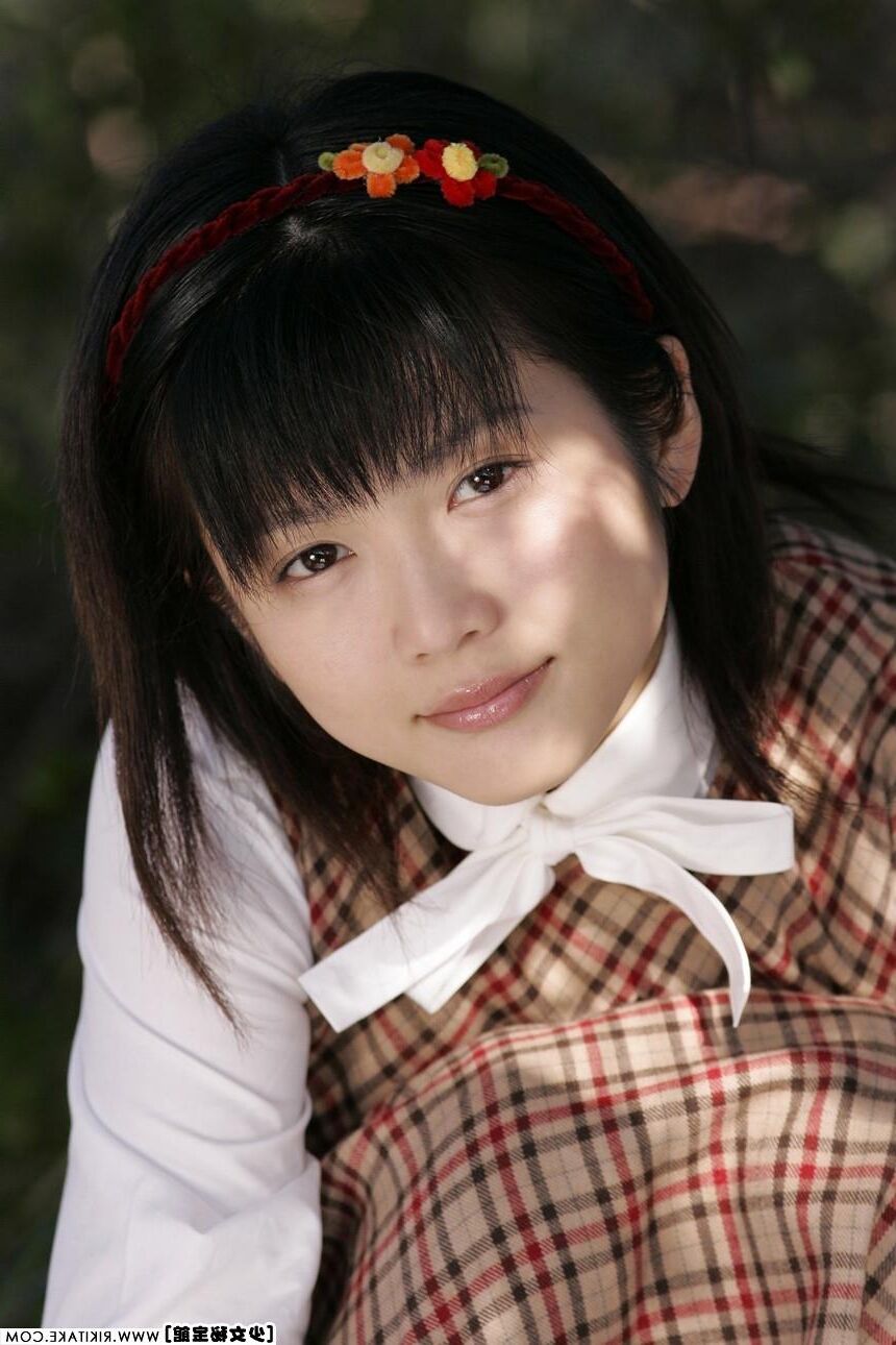 Japanisches Nacktmodell Yuria Hidaka