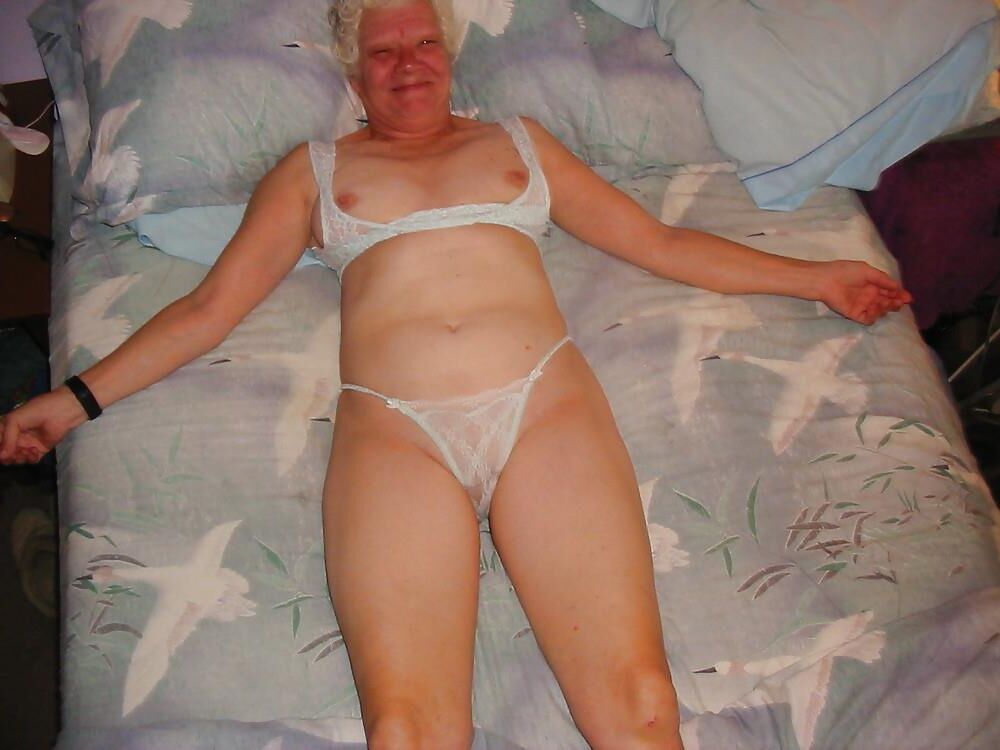 Supreme Granny Qui est-elle?