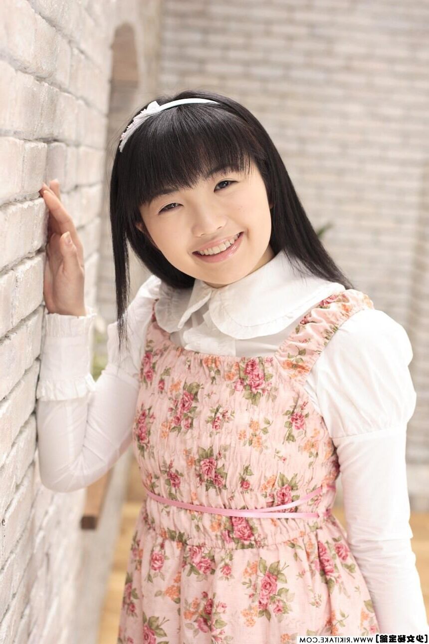Japanisches Nacktmodell Mika Hanai
