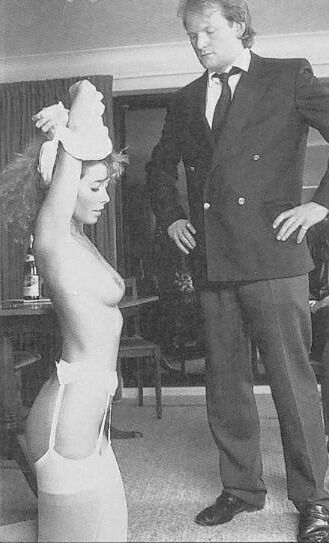 Retro -Spanking Februs und Fessee Quenching