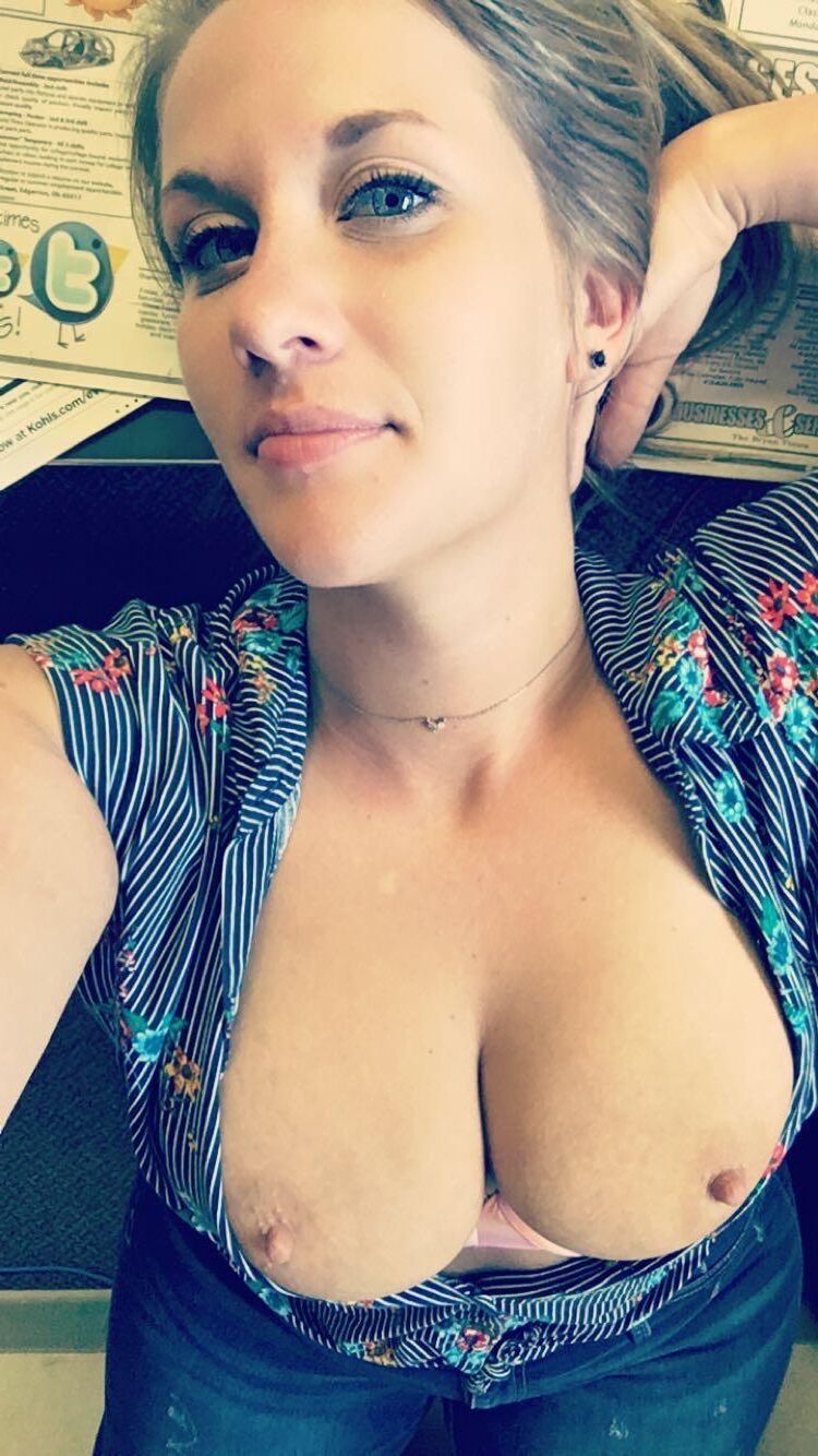 Topless em jeans