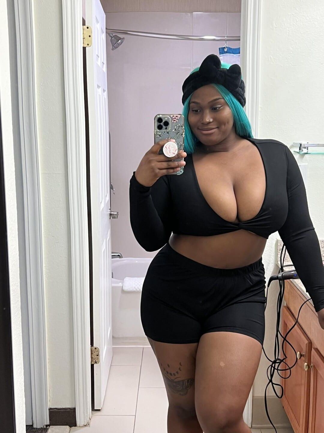 Mia