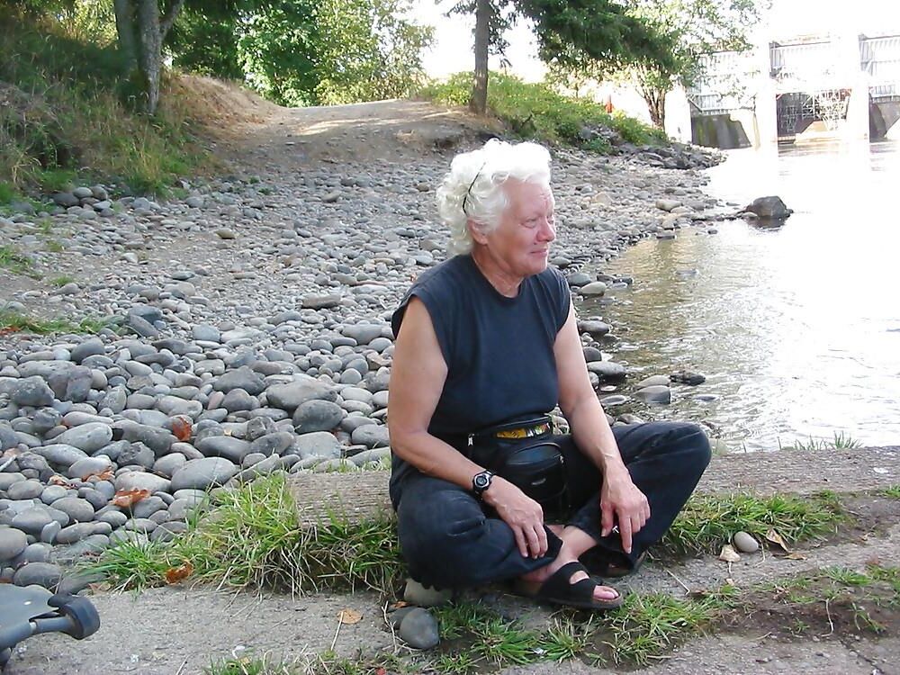 Supreme Granny Qui est-elle?