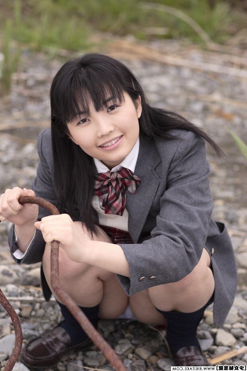 Japanisches Nacktmodell Mika Hanai