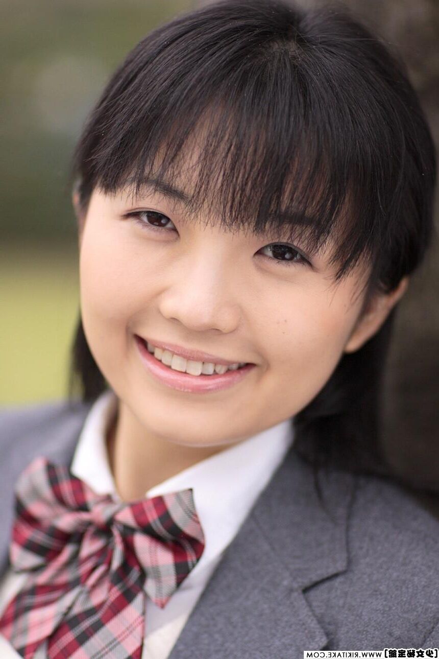 Japanisches Nacktmodell Mika Hanai
