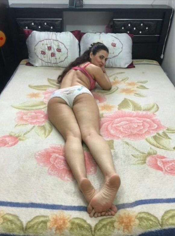 Иранский персидский хаос следует за ней