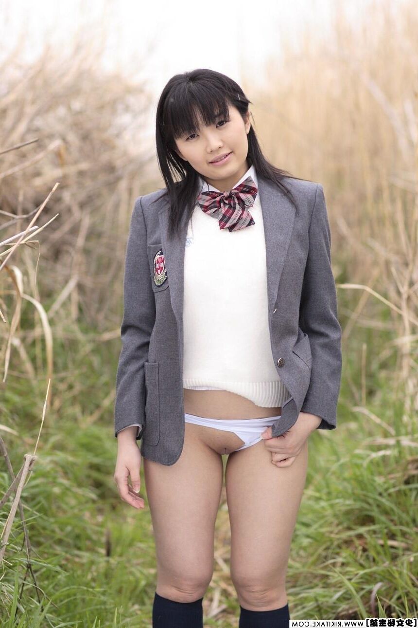 Japanisches Nacktmodell Mika Hanai