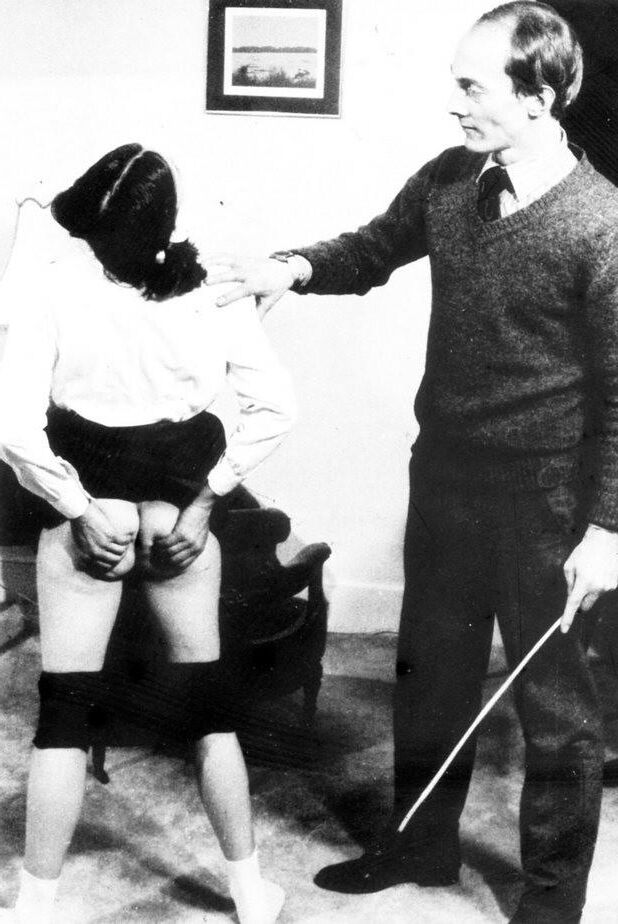Retro Spanking Martinet Volume Number 