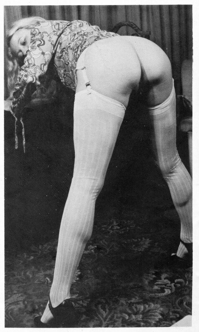 Retro Spanking Martinet Volume Number 