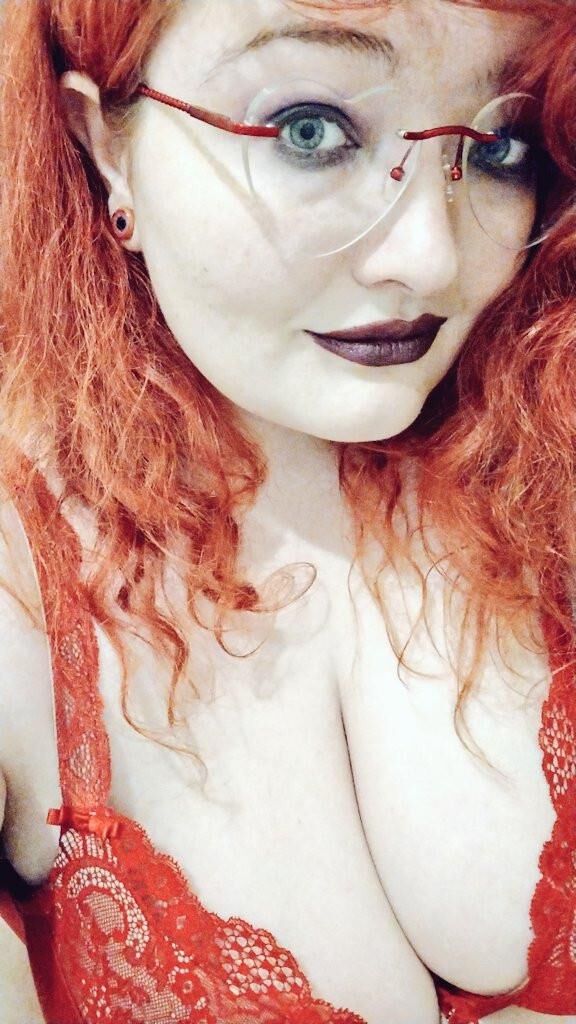 evilteddybearqueen on Insta she sells too 