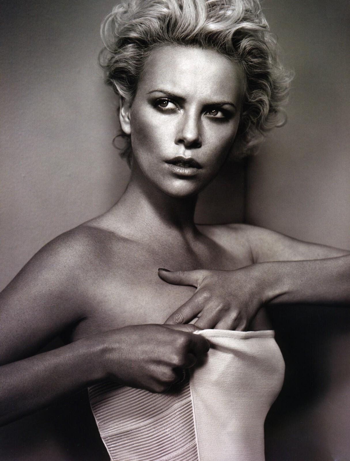 Belezas arianas: Charlize Theron