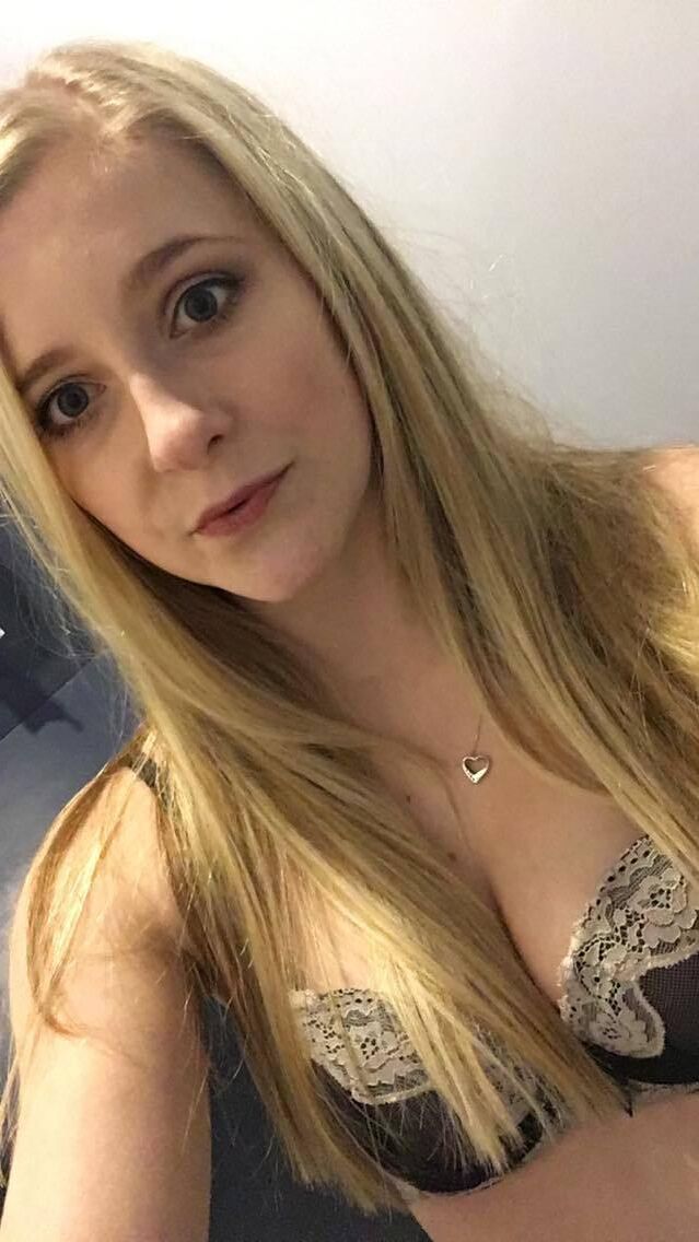 Webslut Samantha from the UK