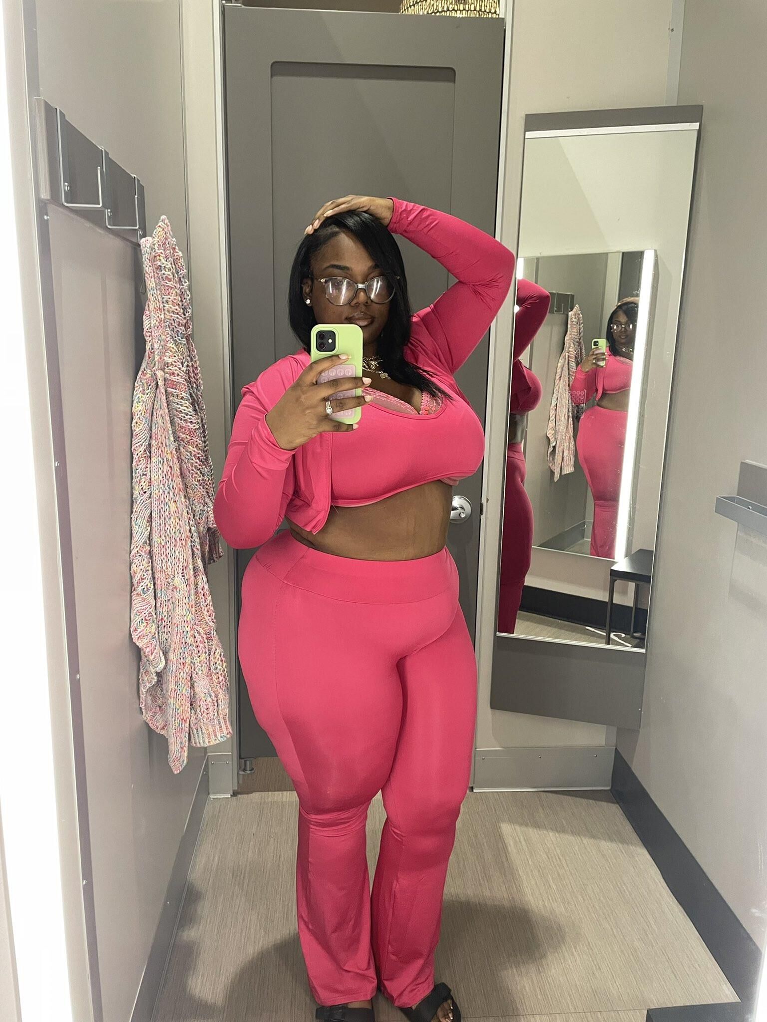 BBWエボニーシャネルが無修正