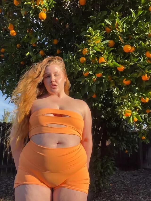 Aura Big Ass Big Boobs Redhead BBW Model Mixed Hot Shots
