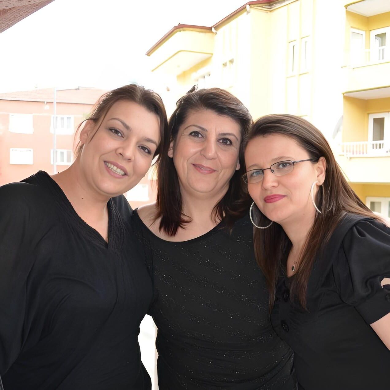 Türkische reife Dame Bilder