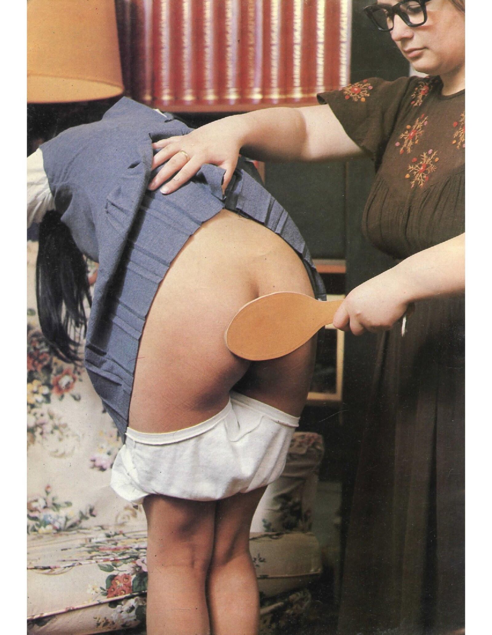 Retro Spanking Martinet Spanking Special