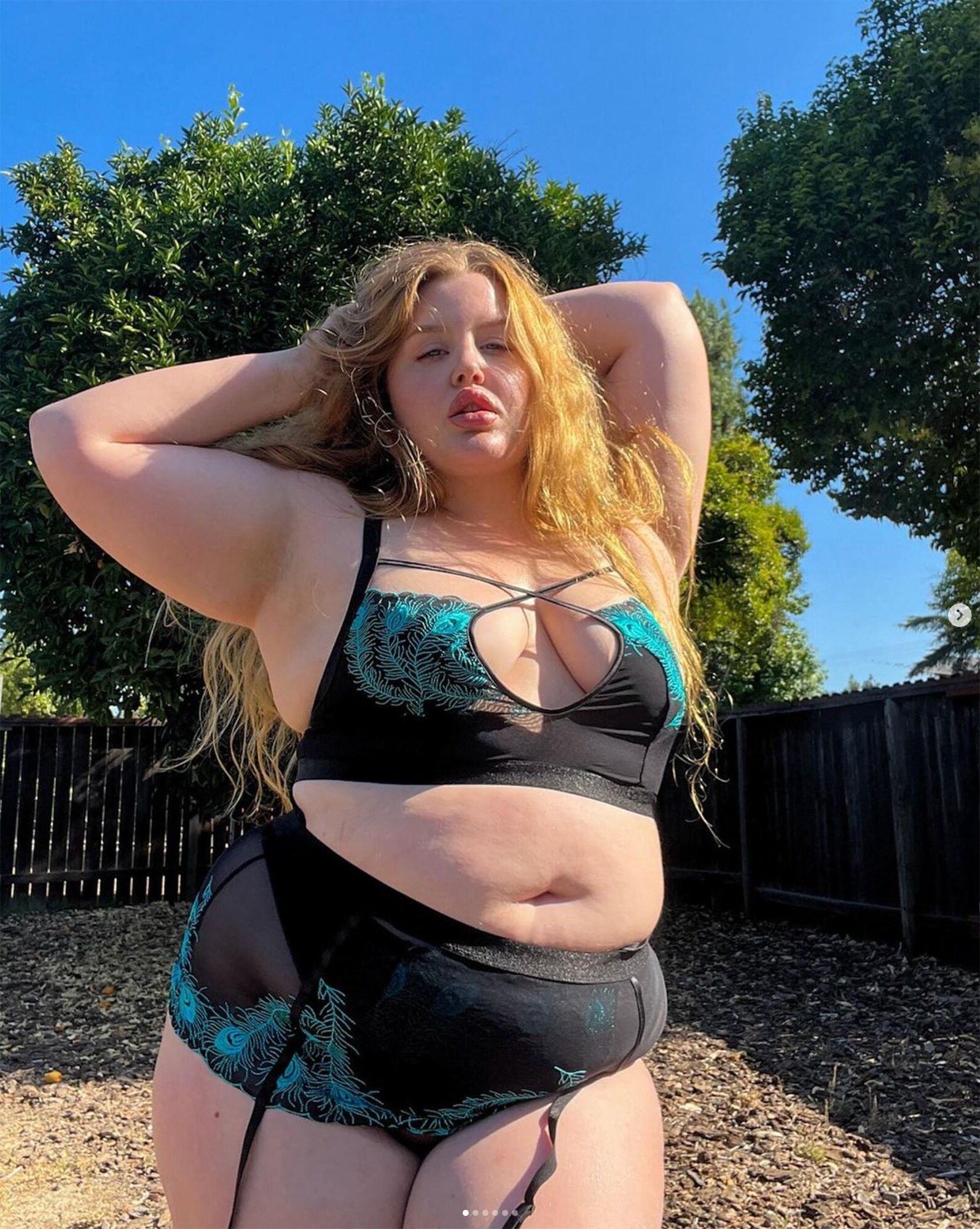 Aura Big Ass Big Boobs Redhead BBW Model Mixed Hot Shots