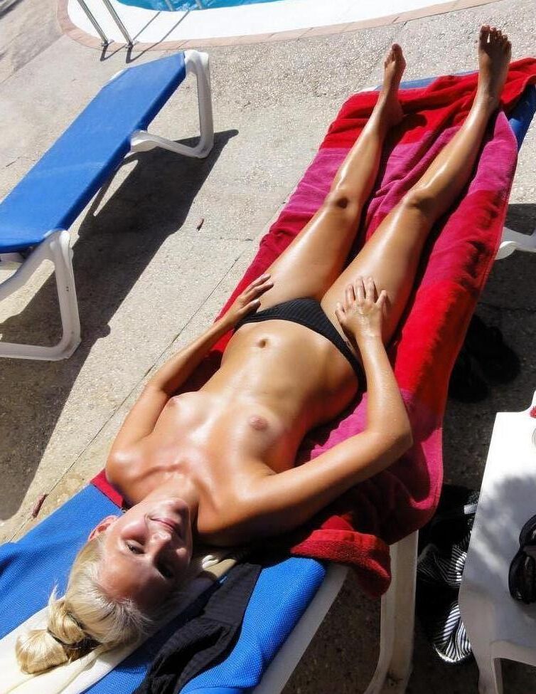 Visualizações à beira da piscina VIII