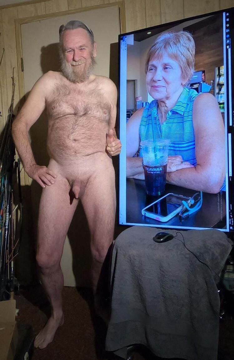 Chris liebt es, seine Frau aufzudecken