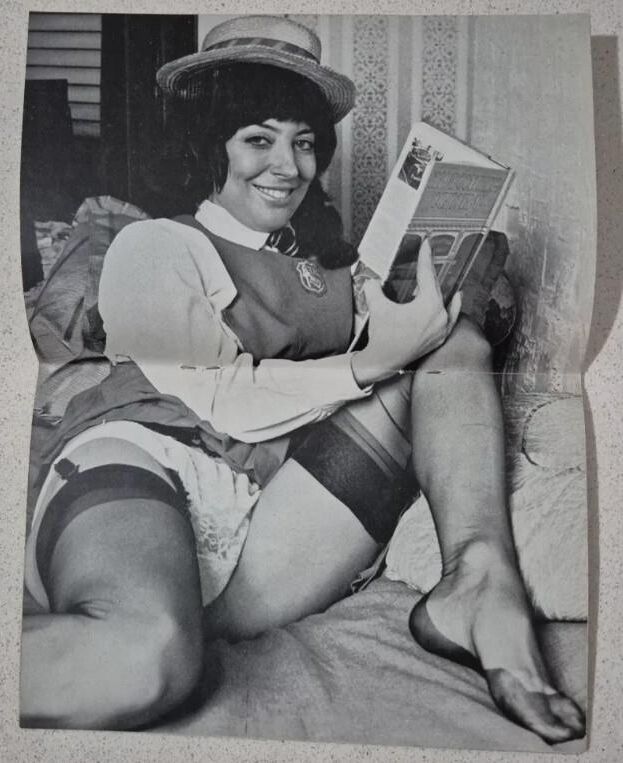 Fotos proibidas que você tia melhor não foi encontrada em sua cama
