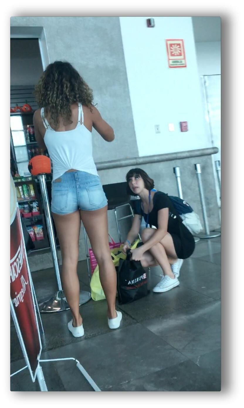 Candid Creep Ass Shots 