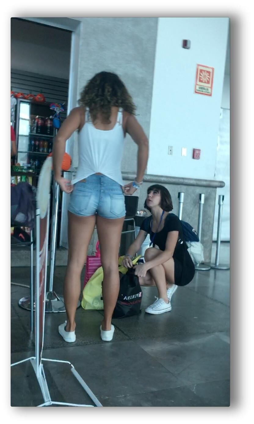 Candid Creep Ass Shots 